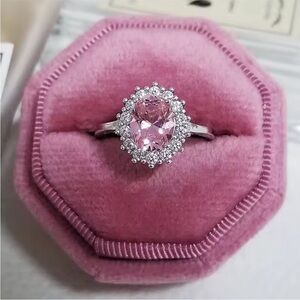 Swarovski Elements 925 Sterling Silver Oval Pink Diana Ring NEW